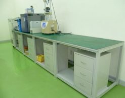 Bàn Thao Tác BTT02